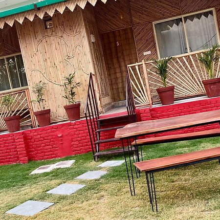 Bamboo Garden Cottages And Cafe Rishīkesh Eksteriør bilde